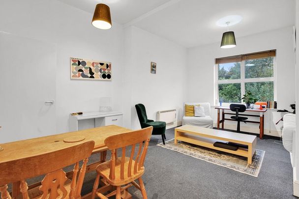 1 bedroom flat to rent - Photo 1