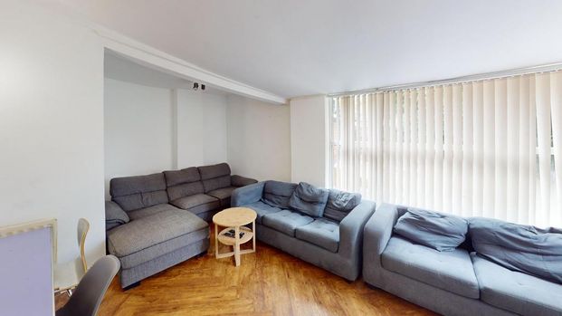 6 bedroom house to rent - Photo 1