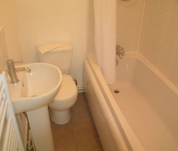 Howgate House, 3 Wellington Rd, Dewsbury, WF13 - Photo 2