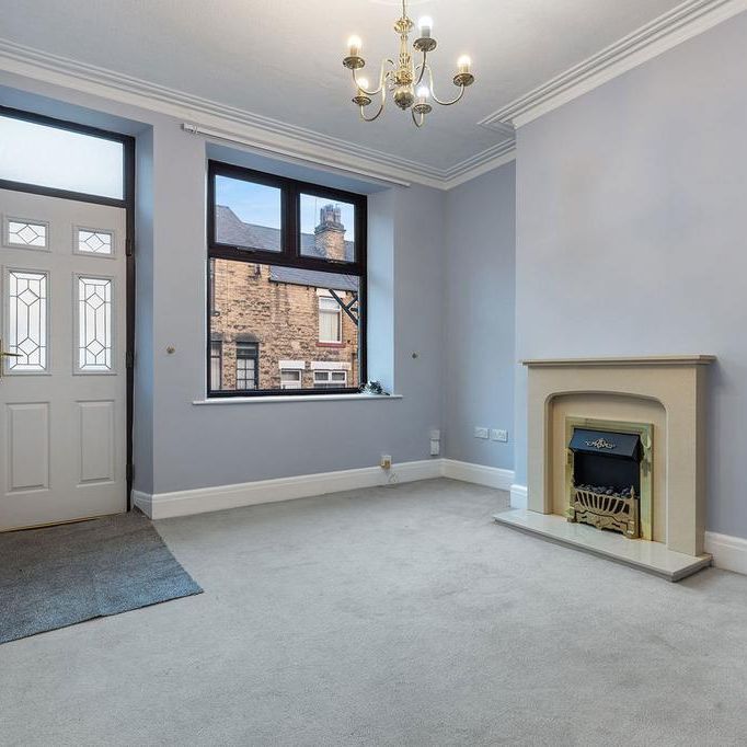 3 bedroom end of terrace house to rent - Photo 1