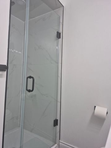 For Lease - 50 Strathaven Drive Unit# 15, Mississauga, Ontario - Photo 4