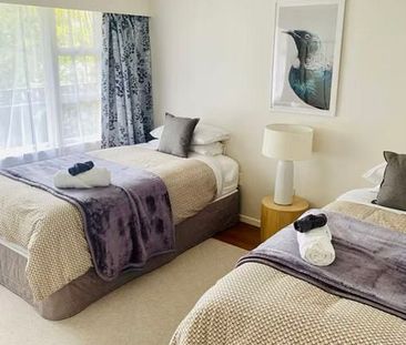 Sun Trap in Rosedale! - Photo 3