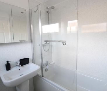 2 bedroom terraced house to rent - Photo 6