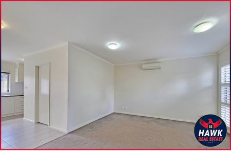 10 Fennessy Way, Forde ACT 2914 - Townhouse For Rent | Domain - Photo 4