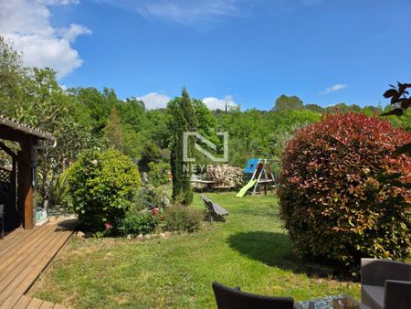 Location Maison 5 pièces 137m² SEILLANS 83440 - Photo 3
