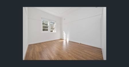 Fully Renovated 3 Bedroom Art Deco Apartment – Walk to UNSW！CONFIRM THE LEASE TERM IN ADVANCE! - Photo 2