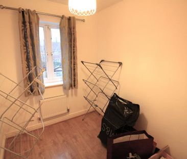 4 bedroom detached house to rent - Photo 4