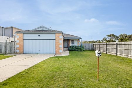 45 Woodlands Grove, - Photo 2