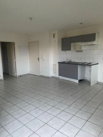 Location Appartement 3 pièces 54m² COULOMMIERS 77120 - Photo 3