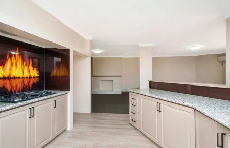 “Fantastic Rental Opportunity in Sought After Applecross!!” - Photo 2