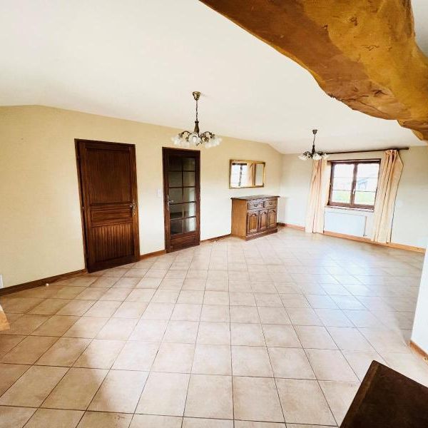 Location Appartement 3 pièces 79m² FEILLENS 01570 - Photo 1