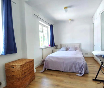 4 bedroom detached house to rent - Photo 5