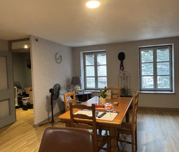 Location Appartement 3 pièces 68m² CHARLIEU 42190 - Photo 1