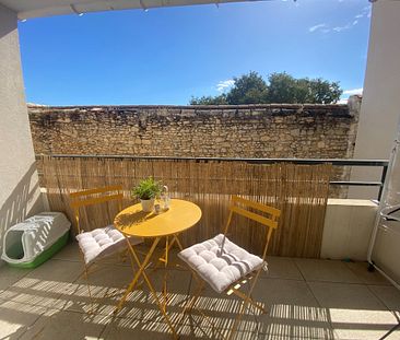 NIMES / ARENES - T2 RECENT TERRASSE ET PARKING - Photo 6