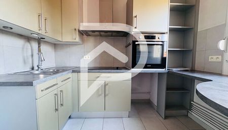 Appartement 5 pièces 93m2 REIMS 1 056 euros - Photo 5