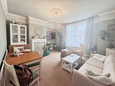 Cotswold Road, Westcliff-On-Sea - Photo 2