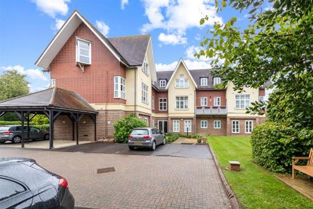 3 bedroom flat to rent - Photo 4