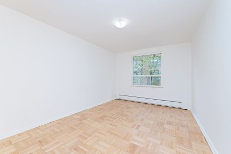For Lease - 1751 Victoria Park Avenue Unit# 405, Toronto, Ontario - Photo 3