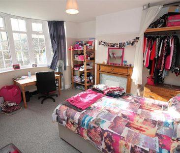 4 bedroom terraced house to rent - Photo 2
