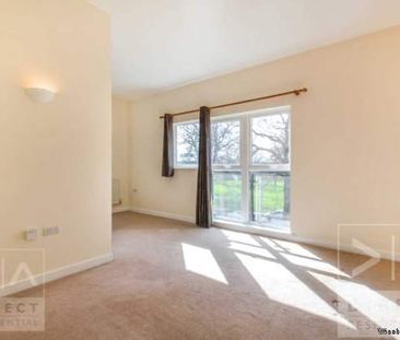 2 bedroom property to rent in Leatherhead - Photo 4