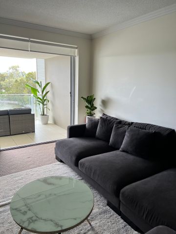 Varsity Lakes - Photo 4