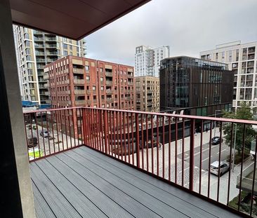 2 Bed Flat, Pilot Walk, SE10 - Photo 1