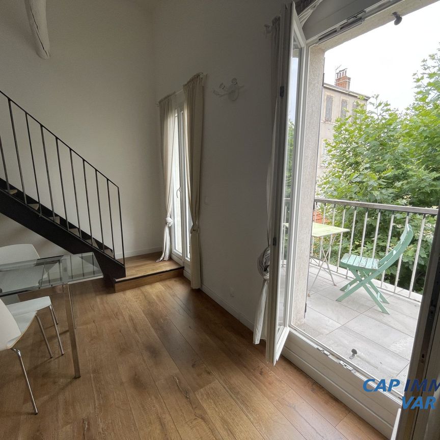 Location Appartement 2 pièces 45m² MARSEILLE 5ème - Photo 1