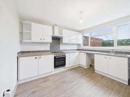 Mitton Way, Tewkesbury, Gloucestershire, GL20 - Photo 4