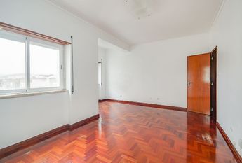 Apartamento T3 em Lisboa