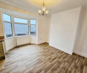 5 bedroom end of terrace house to rent - Photo 3