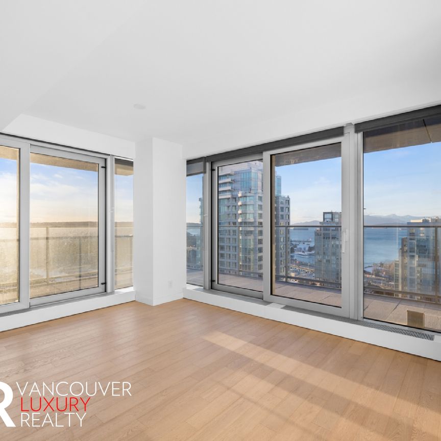 Condo in Downtown Vancouver, BC - Photo 1
