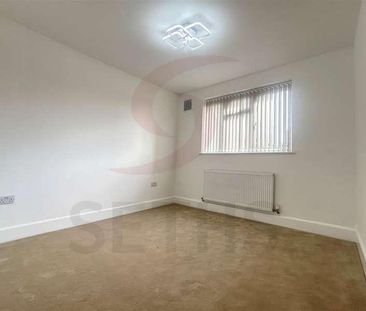 Uppingham Road, Rowlatts Hill, Leicester, LE5 - Photo 4