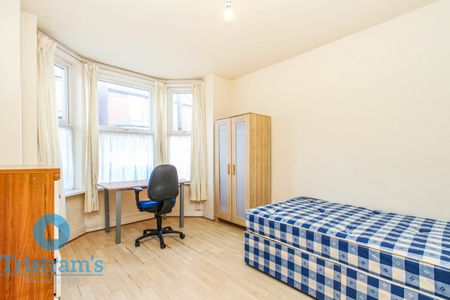 6 bed Semi-Detached House for Rent - Photo 5