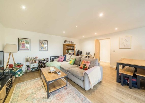 Oldridge Road, SW12 8PW, London - Photo 1