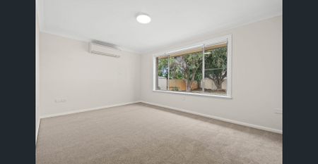 GREAT FAMILY HOME - Photo 3