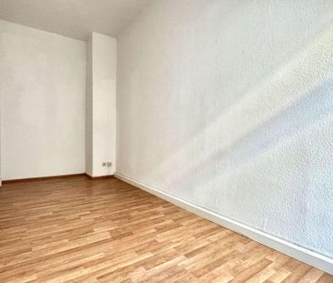 **zentrumsnahe** 3-RW mit Tageslichtbad und Keller - Photo 1