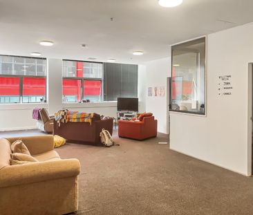 Perfect for students -Spacious 6-Bedroom Apartment in the Heart of ... - Photo 1