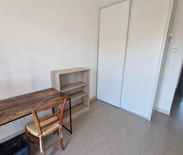Location Appartement 1 pièce 18m² LYON 8ème - Photo 2
