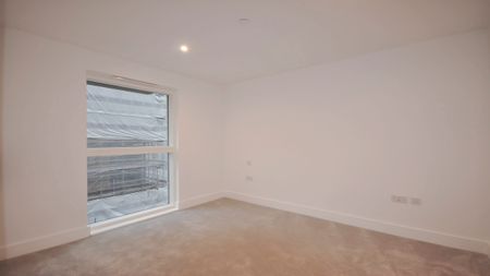 Pegler Square, Kidbrooke Village, London, SE3 9GW - Photo 4