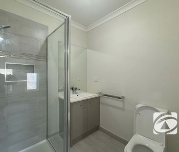 LIVING THE EASY LIFE! - Photo 5