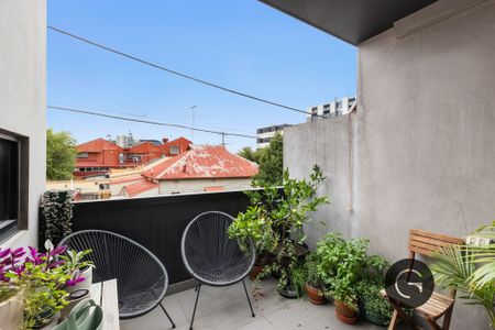 1B Huntly Street, Footscray VIC 3011 - Townhouse For Rent | Domain - Photo 4