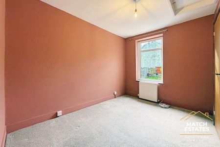 2 bedroom terraced house to rent - Photo 4