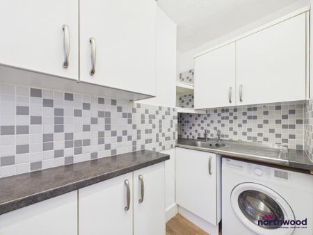 1 bedroom flat to rent - Photo 5