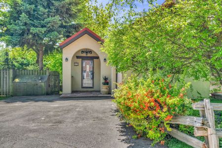 For Lease - 42 Forty First St Street, Toronto, Ontario - Photo 5