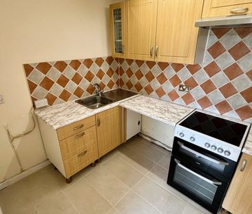 North Petherton, Bridgwater, Somerset - Photo 5