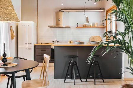 Passeig de Colom, Barcelona, Catalonia 08002 - Photo 4