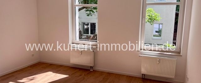 Attraktive 2-Zimmer-Wohnung Balkon, Einbauküche und Stellplatz im halleschen Med ... - Photo 1
