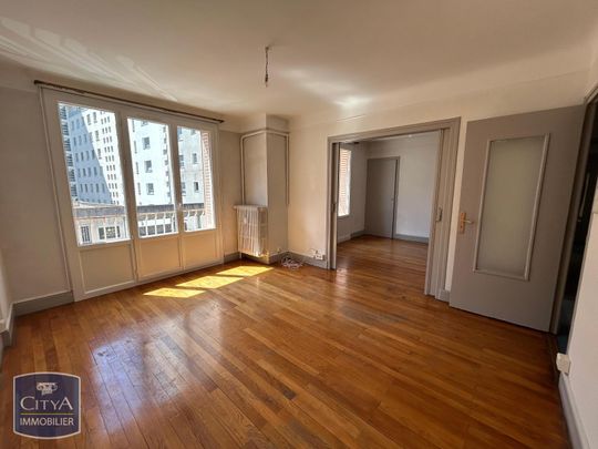 Location Appartement 4 pièces 81m² CHAMBERY 73000 - Photo 1