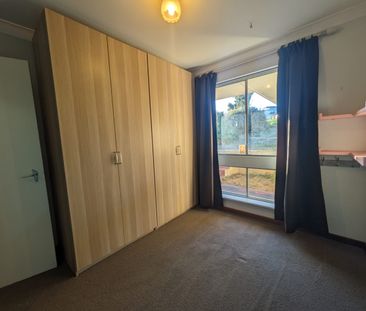 Spacious Family Living in Prime Hillarys Location - Photo 2