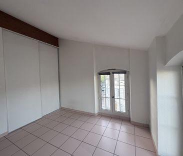 Location Appartement 2 pièces 49m² CASTELNAUDARY 11400 - Photo 3